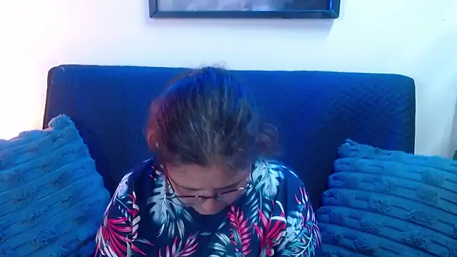 Linda banks  online show from April 14, 1:32 am