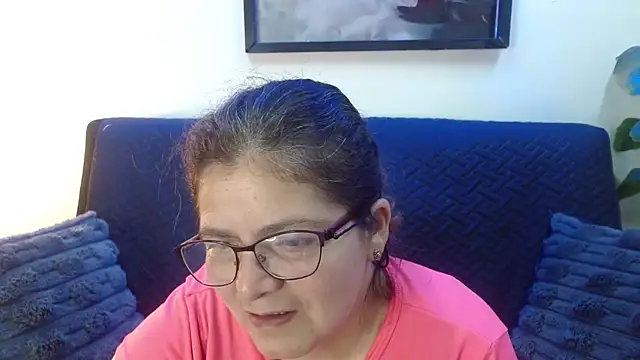 Snapshot of Linda_banks_ chatting on October 17, 1:31 am Linda banks online show from October 17, 1:31 am