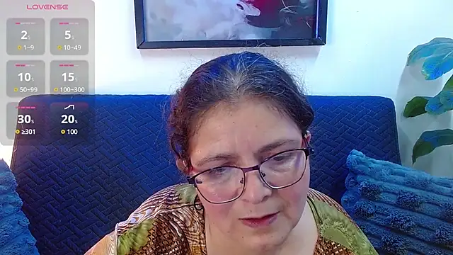 Snapshot of Linda_banks_ chatting on October 1, 12:16 am Linda banks online show from October 1, 12:16 am