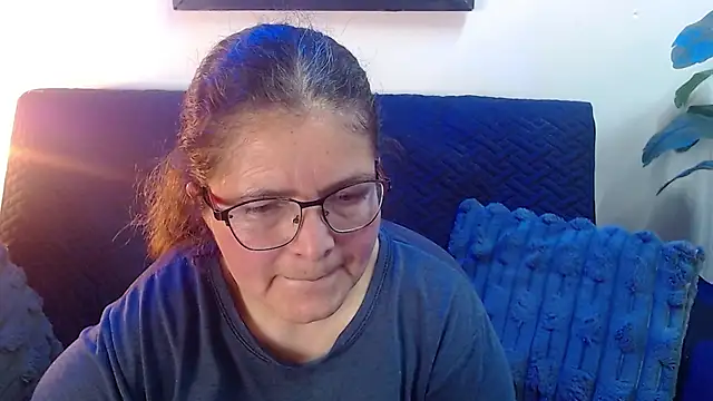 Snapshot of Linda_banks_ chatting on June 26, 1:55 am Linda banks online show from June 26, 1:55 am