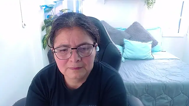 Snapshot of Linda_banks_ chatting on September 16, 7:48 pm Linda banks online show from September 16, 7:48 pm