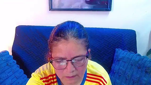 Linda banks  online show from April 19, 1:39 am