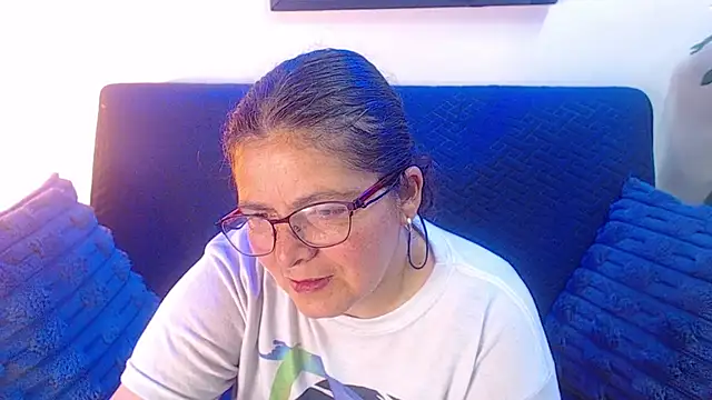 Linda banks  online show from November 23, 1:37 am