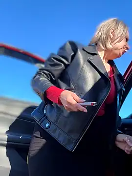 Milena-MilfaXXX online show from March 26, 3:27 am