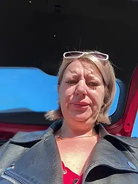 Milena-MilfaXXX online show from March 27, 3:26 am