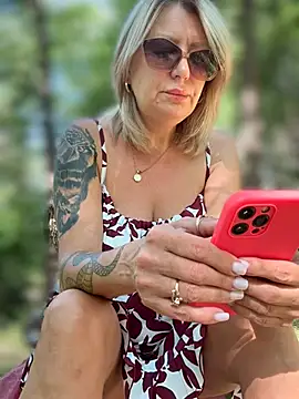 Snapshot of Milena-MilfaXXX chatting on July 6, 2:51 am Milena-MilfaXXX online show from July 6, 2:51 am