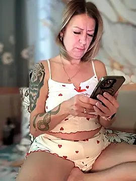 Milena-MilfaXXX online show from November 28, 4:23 am