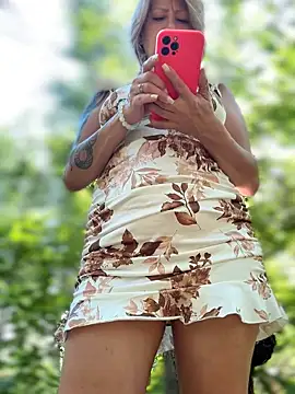 Snapshot of Milena-MilfaXXX chatting on June 19, 2:39 am Milena-MilfaXXX online show from June 19, 2:39 am