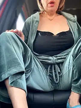 Milena-MilfaXXX online show from March 24, 4:12 am