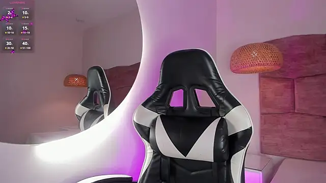 dani velvet online show from December 2, 3:07 am