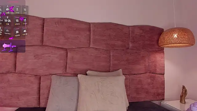 dani velvet online show from February 18, 3:04 am