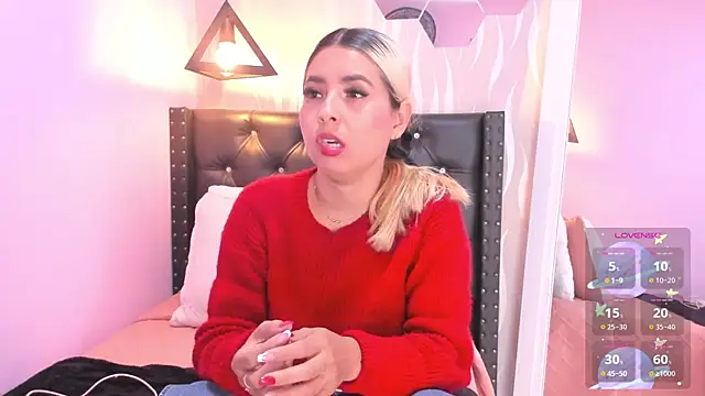 lucia-cute online show from April 13, 6:56 pm