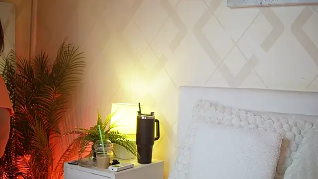 EmmaDallas online show from April 5, 6:47 pm