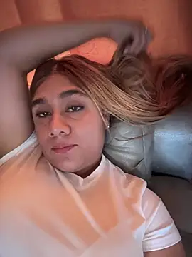 ChannelConnor  online show from December 1, 7:04 pm