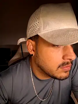 Mineirinhoot online show from December 19, 3:21 am