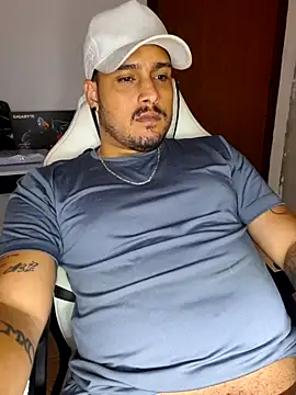 Mineirinhoot online show from December 18, 3:55 am