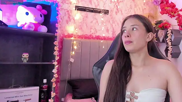 Scarlett21   online show from April 15, 7:18 pm