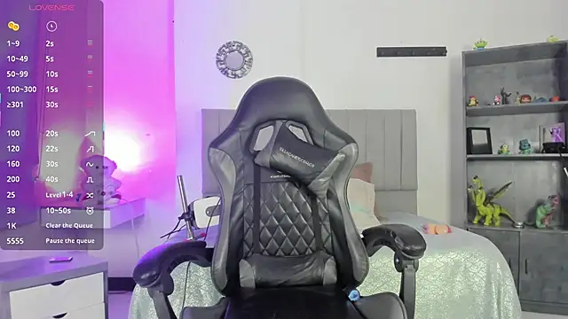 Scarlett21   online show from October 25, 4:44 am