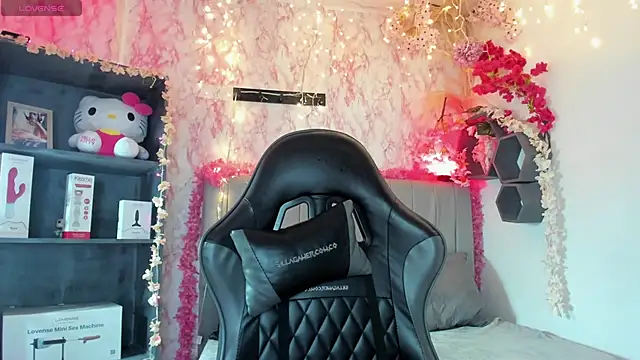 Scarlett21   online show from March 11, 8:47 pm