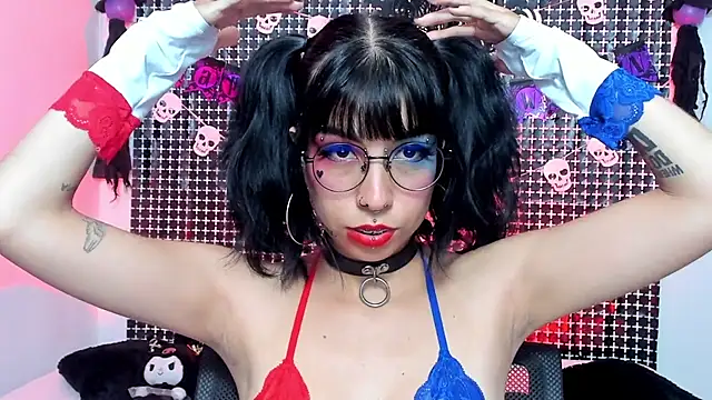 Snapshot of Rose_72 chatting on October 12, 7:37 pm Rose 72 online show from October 12, 7:37 pm