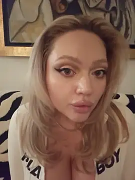 misstitmouseofficial online show from February 7, 6:16 pm