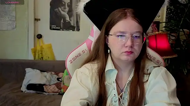 Sienna-Cow online show from October 8, 11:34 am