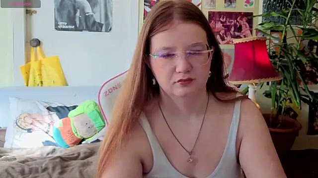 Sienna-Cow online show from September 28, 11:39 am
