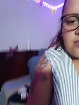 Julieta Big online show from February 12, 10:20 pm