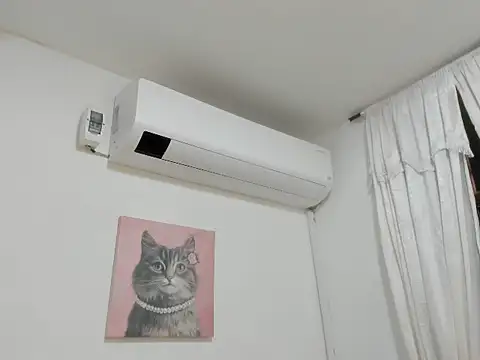 Snapshot of nahomy_ryans chatting on November 13, 12:03 am nahomy ryans online show from November 13, 12:03 am