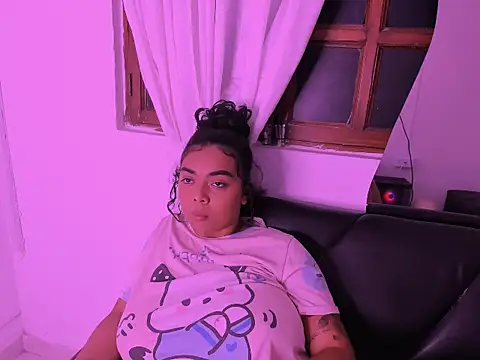 Snapshot of nahomy_ryans chatting on November 23, 10:25 am nahomy ryans online show from November 23, 10:25 am