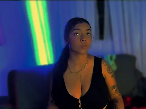 Snapshot of nahomy_ryans chatting on November 14, 10:35 pm nahomy ryans online show from November 14, 10:35 pm