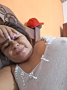 hotmom33 online show from October 20, 11:00 am