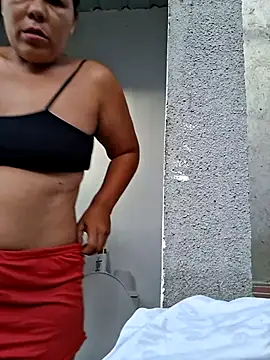 hotmom33 online show from October 17, 10:50 am