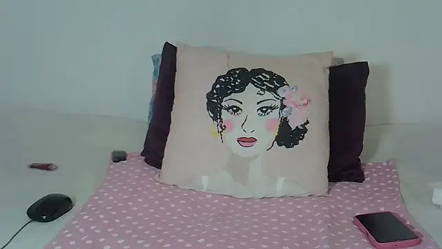 HotSexxy12 online show from October 15, 12:57 pm