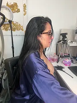 hotadhara01 online show from September 30, 3:01 am