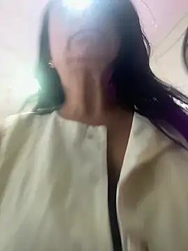 hotadhara01 online show from February 5, 8:15 pm