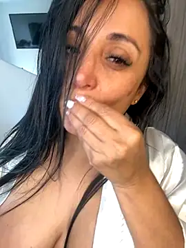 hotadhara01 online show from September 26, 3:30 pm