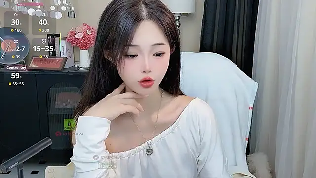 CeeKie online show from August 6, 11:27 am