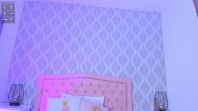 Snapshot of OnlyGia chatting on November 11, 8:14 pm OnlyGia online show from November 11, 8:14 pm