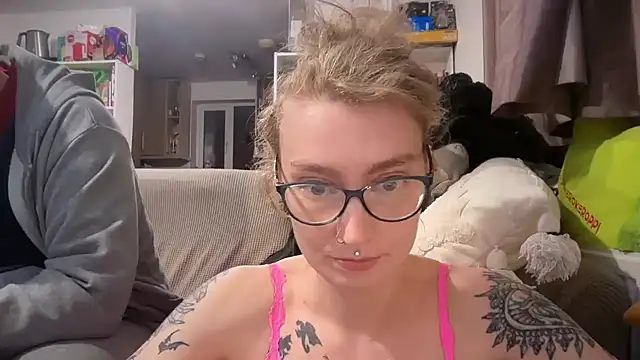 harleyblair online show from May 6, 10:03 pm