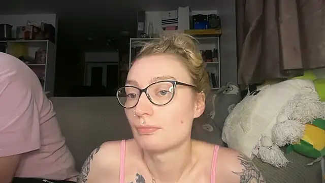 harleyblair online show from May 19, 10:06 pm