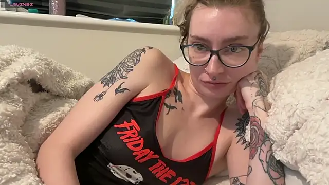 harleyblair online show from January 16, 1:26 pm