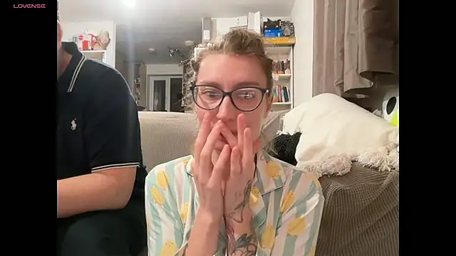 harleyblair online show from February 4, 11:00 pm