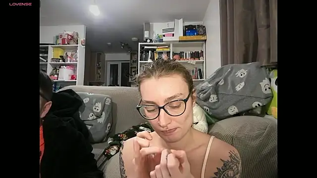 harleyblair online show from February 26, 9:37 pm