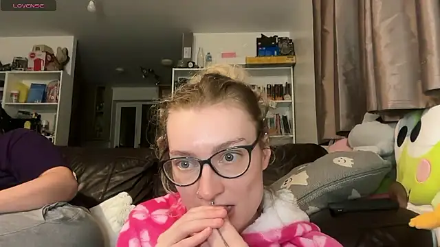 harleyblair online show from January 13, 11:08 pm