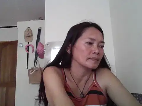 Snapshot of Asianwild_matured4uxx chatting on November 15, 6:28 am Asianwild matured4uxx online show from November 15, 6:28 am