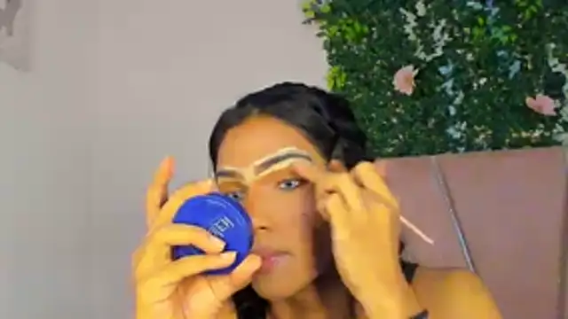 Snapshot of bxby_dolls chatting on November 18, 5:00 am bxby dolls online show from November 18, 5:00 am