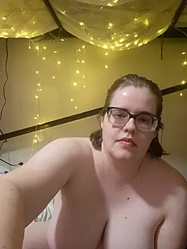 VeiledMuse online show from February 22, 2:14 am