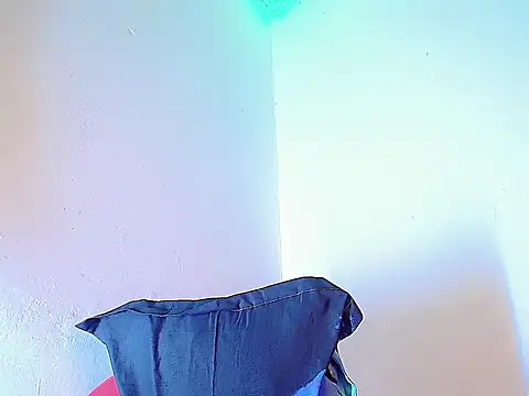 Snapshot of Anthonella_valentina chatting on June 12, 2:20 am Anthonella valentina online show from June 12, 2:20 am