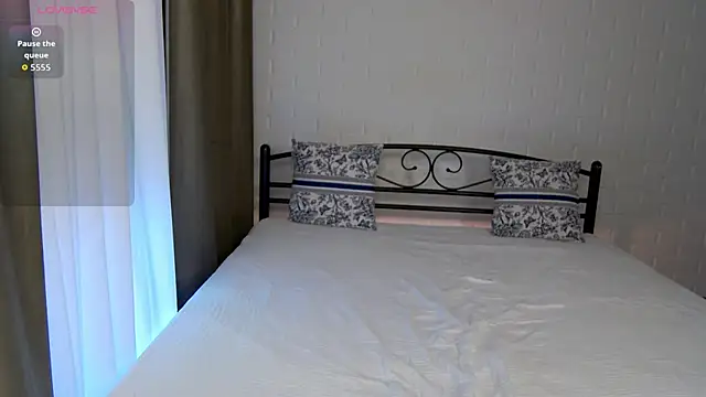 AlexsisFaee online show from February 7, 7:49 am